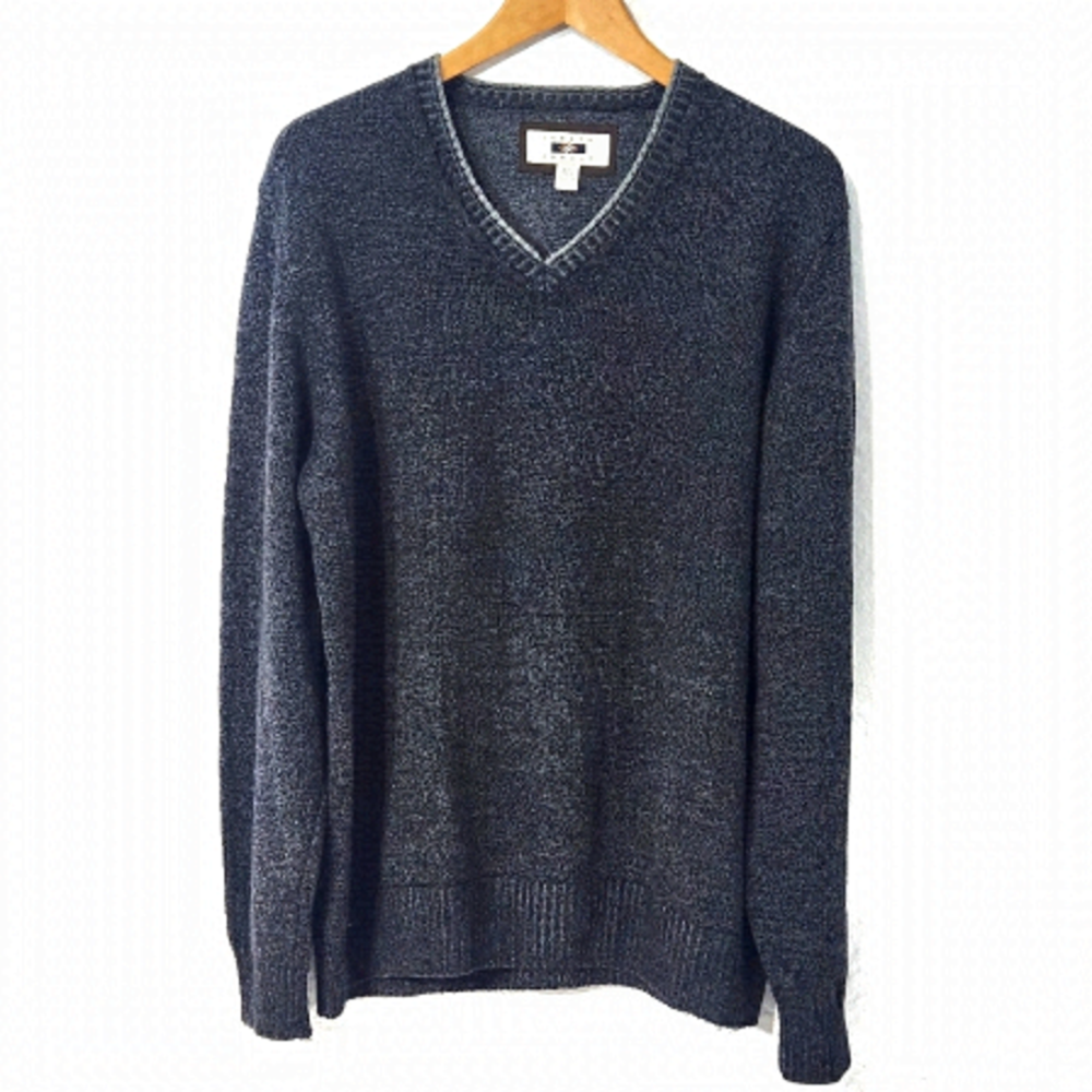 JOSEPH Abboud Wool Blend V-Neck Lightweight Knit Pull Over Sweater